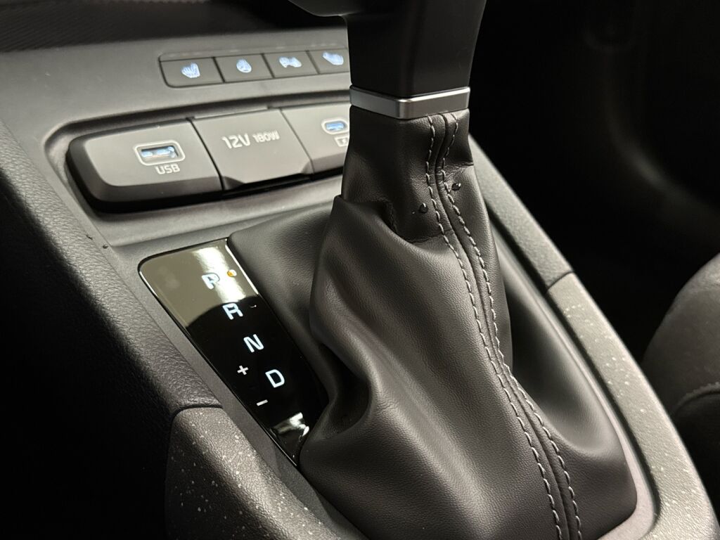 Kia Stonic 2026 Harmaa