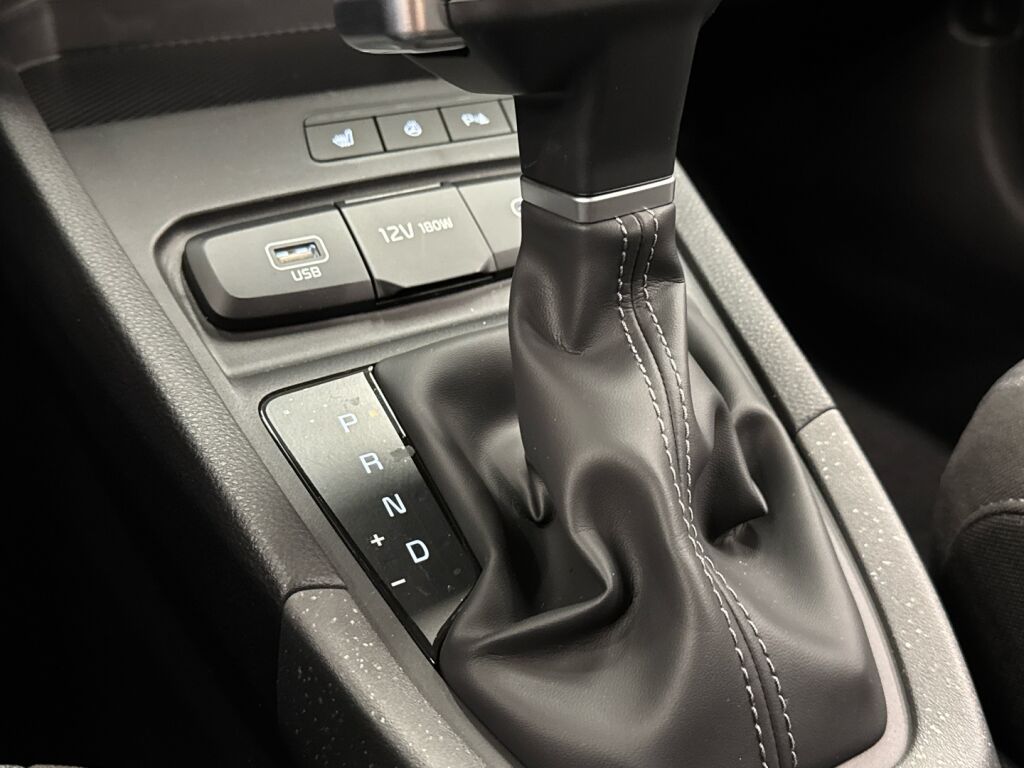 Kia Stonic 2026 Harmaa