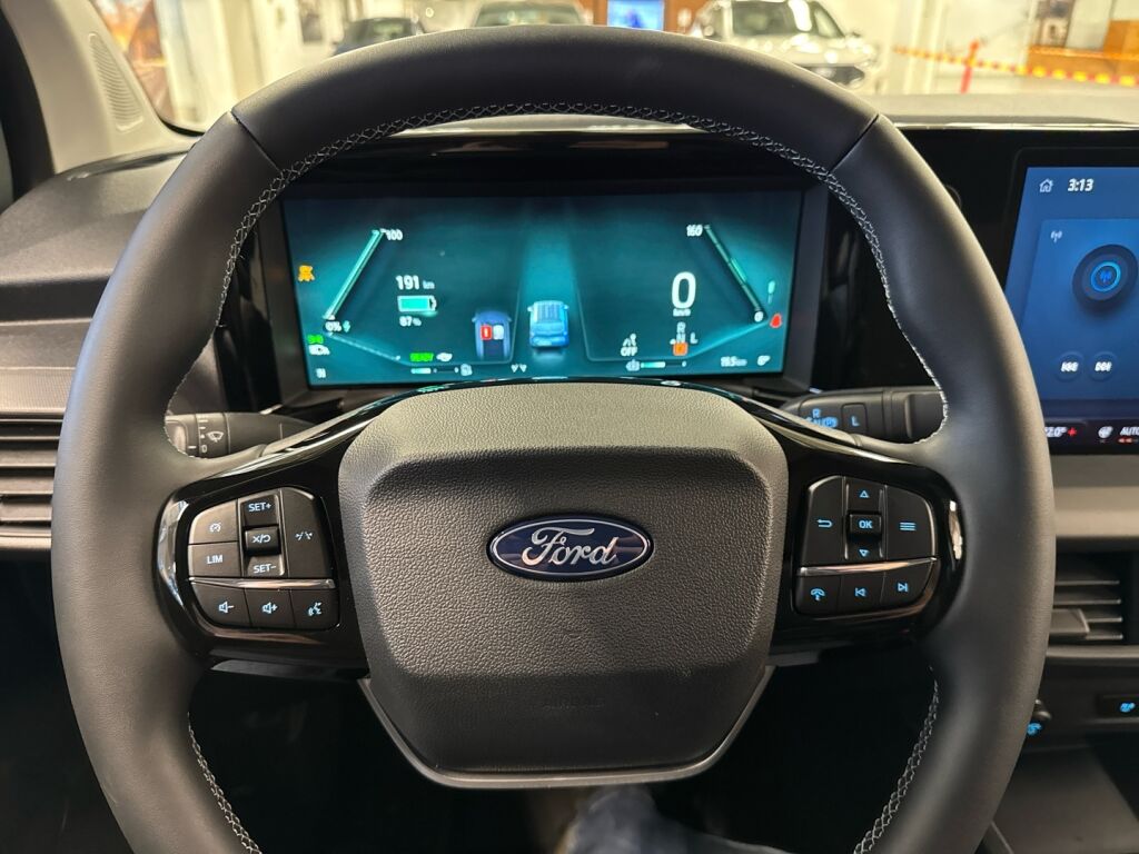 Ford Transit Courier 2026 Musta