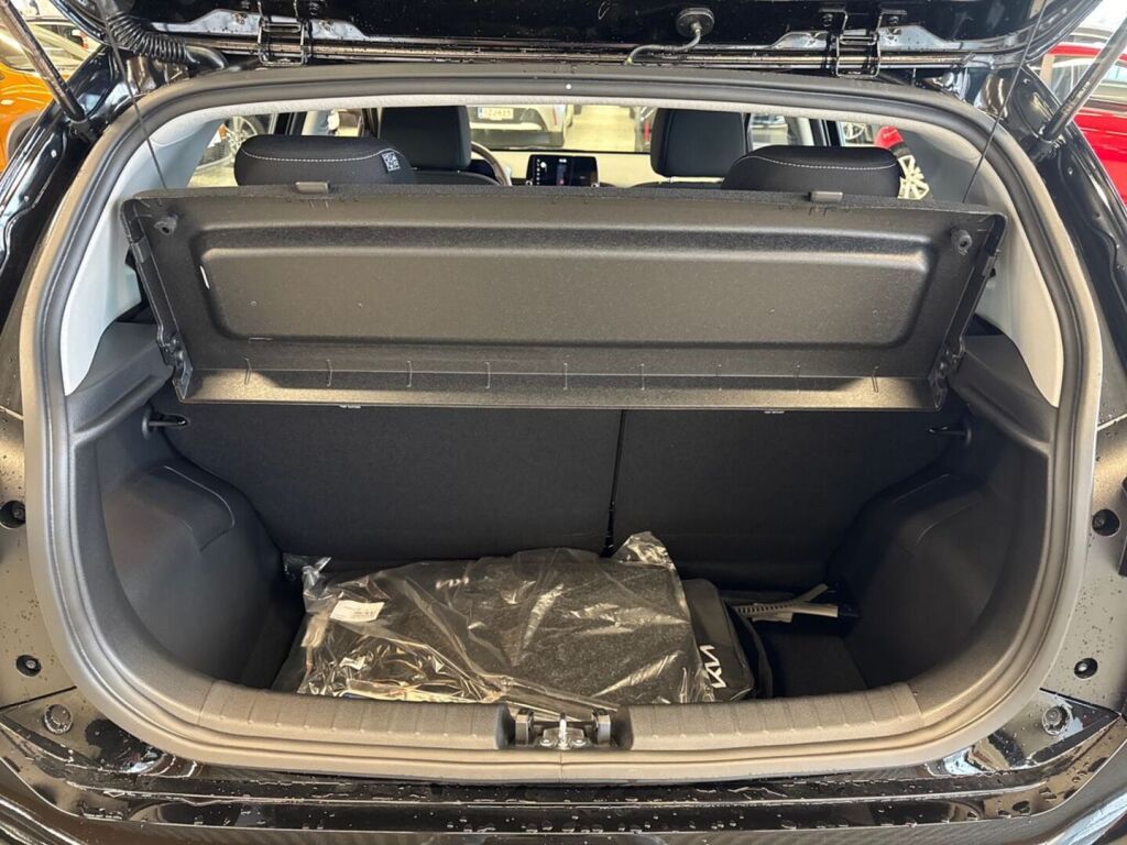 Kia Picanto 2026 Musta