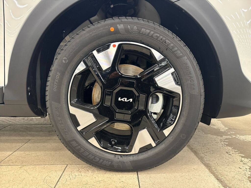 Kia Stonic 2026 Valkoinen