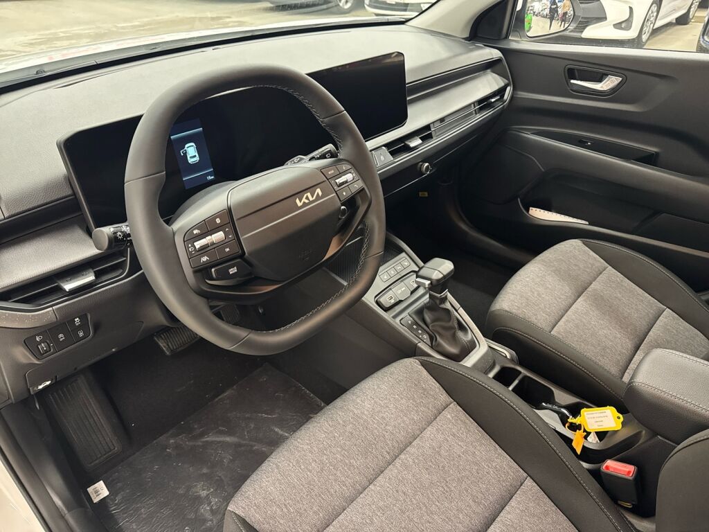 Kia Stonic 2026 Valkoinen