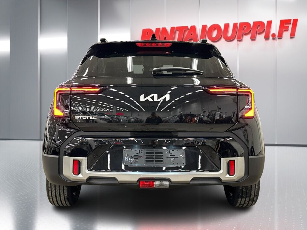 Kia Stonic 2026 Musta