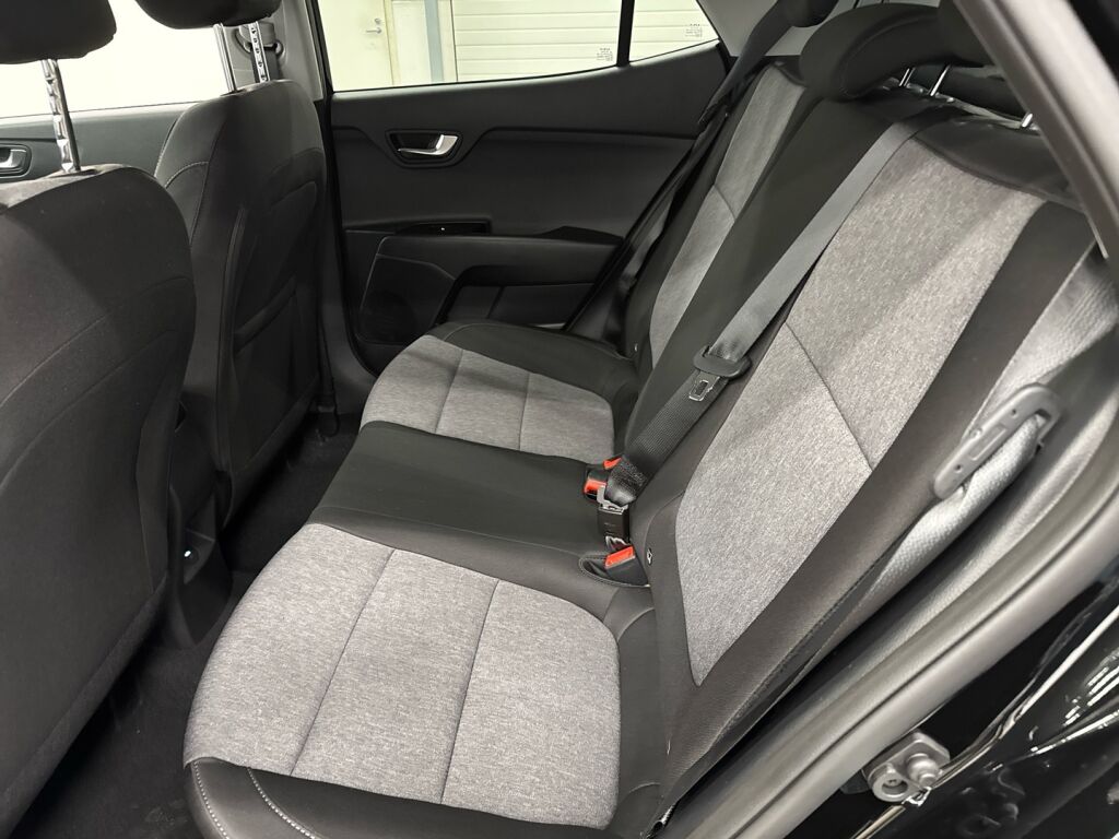 Kia Stonic 2026 Musta