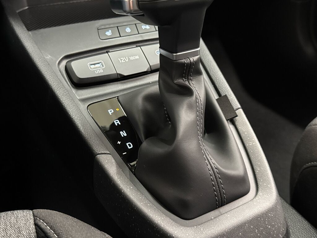 Kia Stonic 2026 Harmaa