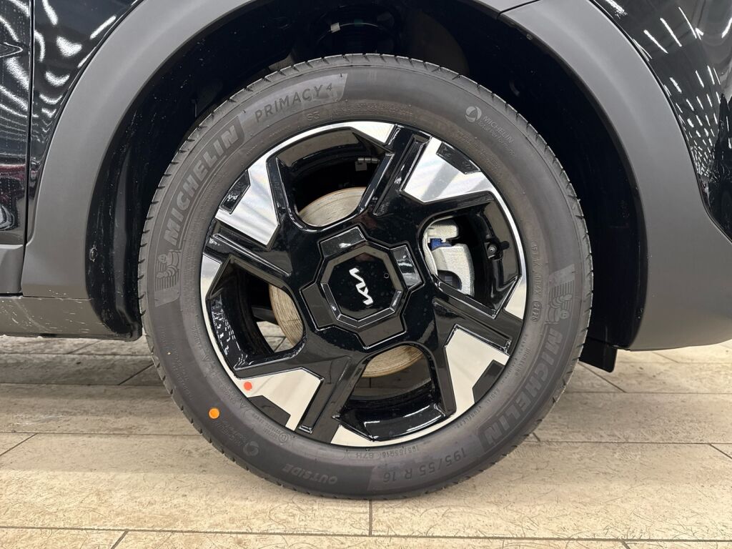 Kia Stonic 2026 Musta