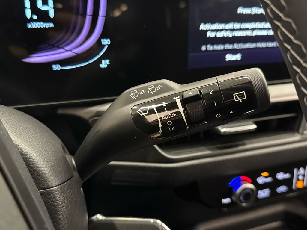 Kia Stonic 2026 Musta