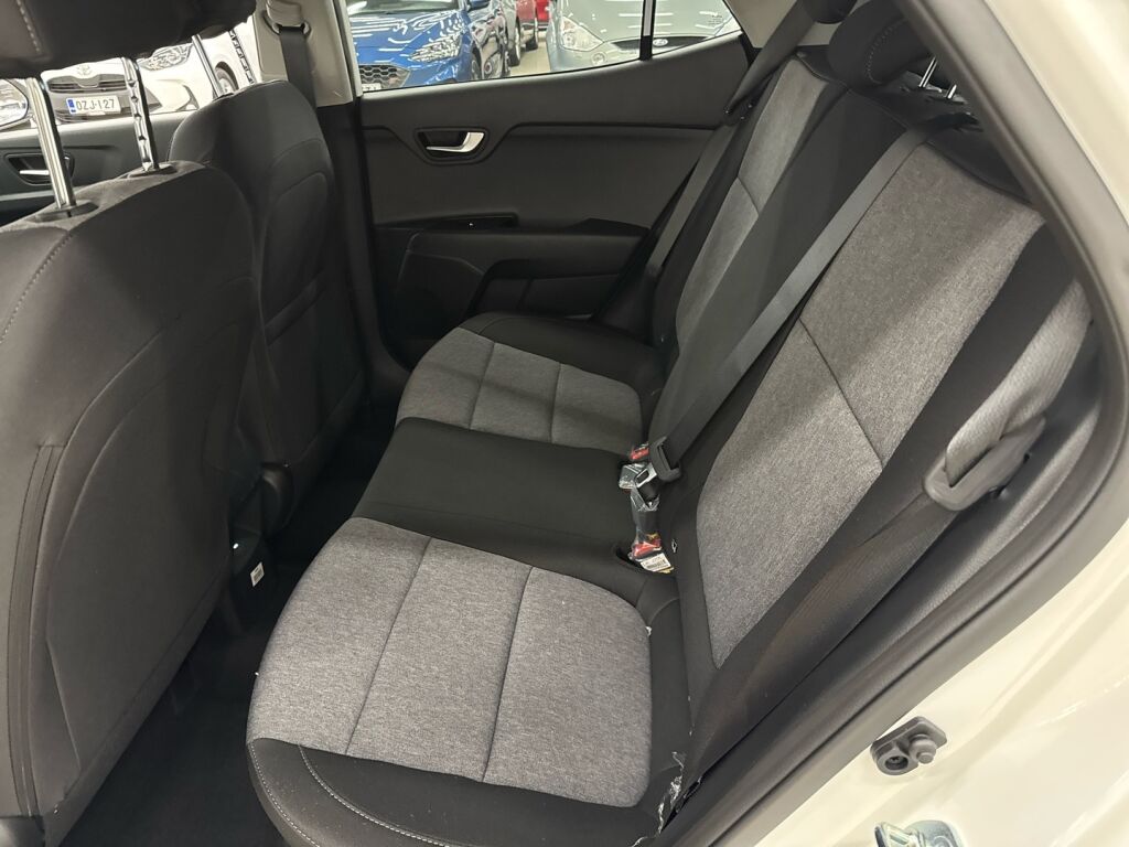 Kia Stonic 2026 Valkoinen