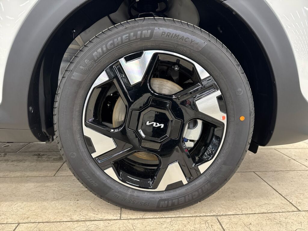 Kia Stonic 2026 Valkoinen