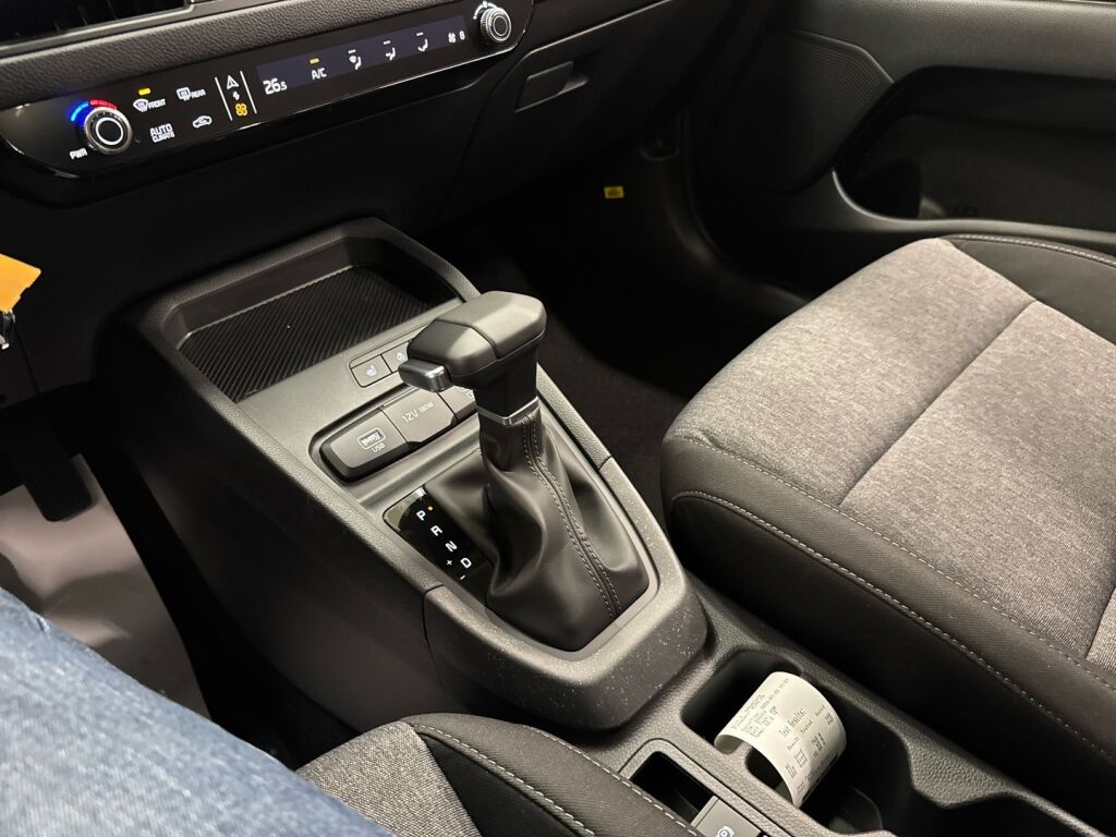 Kia Stonic 2026 Valkoinen