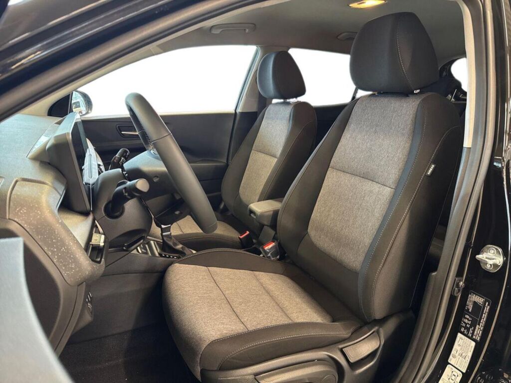 Kia Stonic 2026 Musta