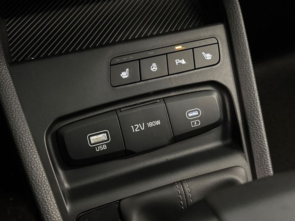 Kia Stonic 2026 Sininen