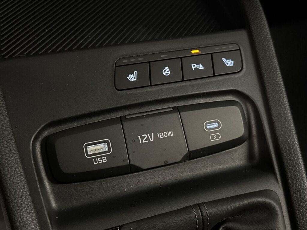 Kia Stonic 2026 Harmaa