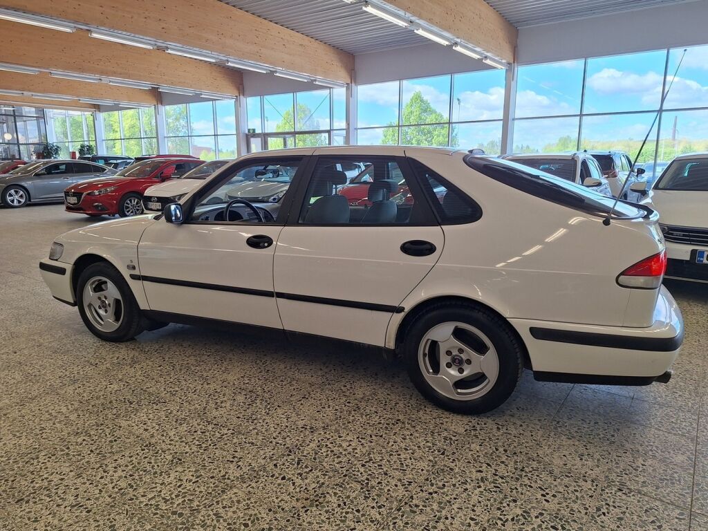 Saab 9-3 2000 Valkoinen