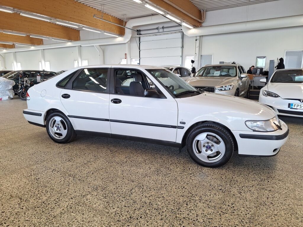 Saab 9-3 2000 Valkoinen
