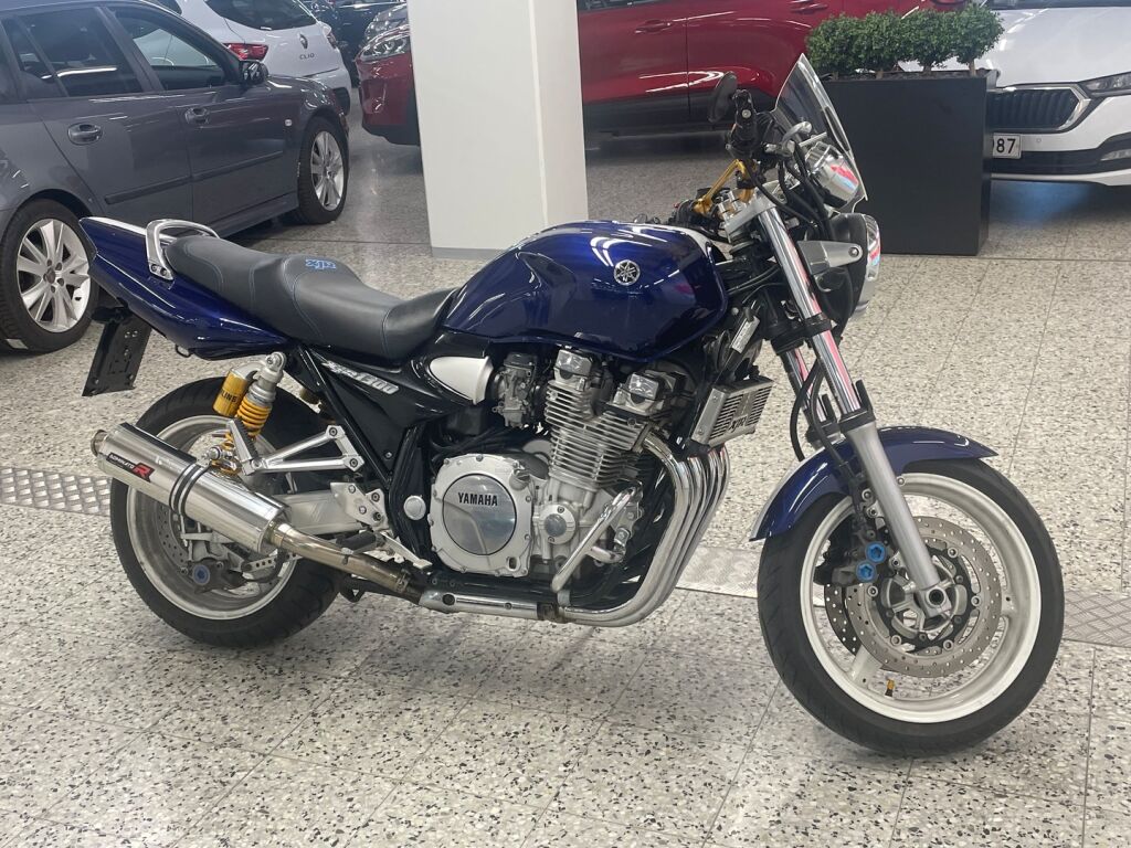 Yamaha XJR 2007 Musta