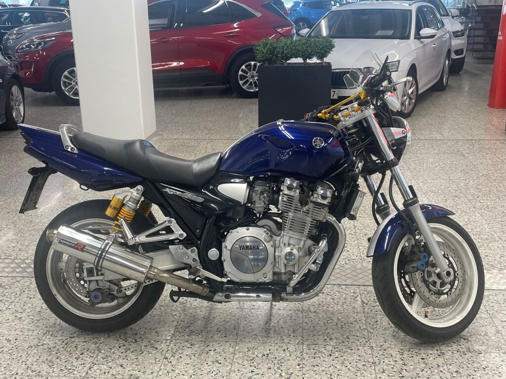 Yamaha XJR 2007 Musta