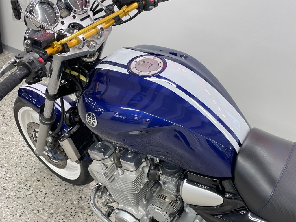 Yamaha XJR 2007 Musta