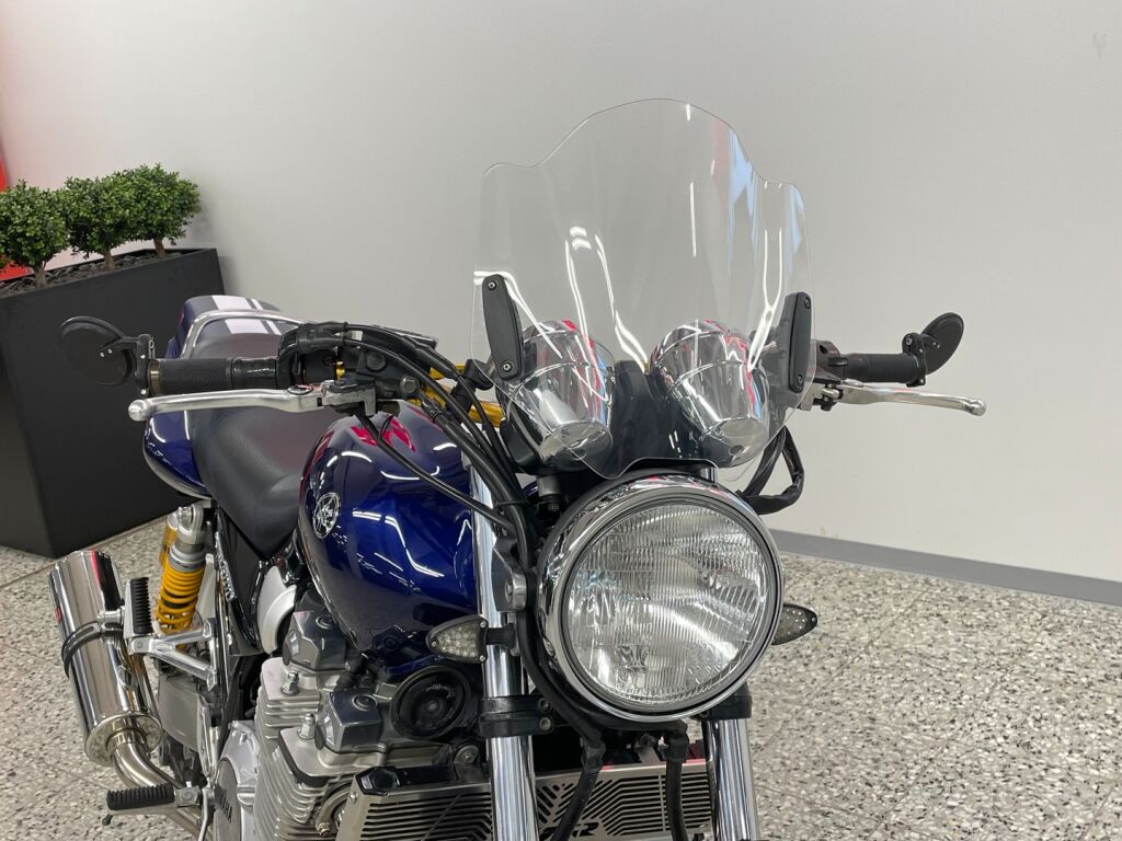 Yamaha XJR 2007 Musta