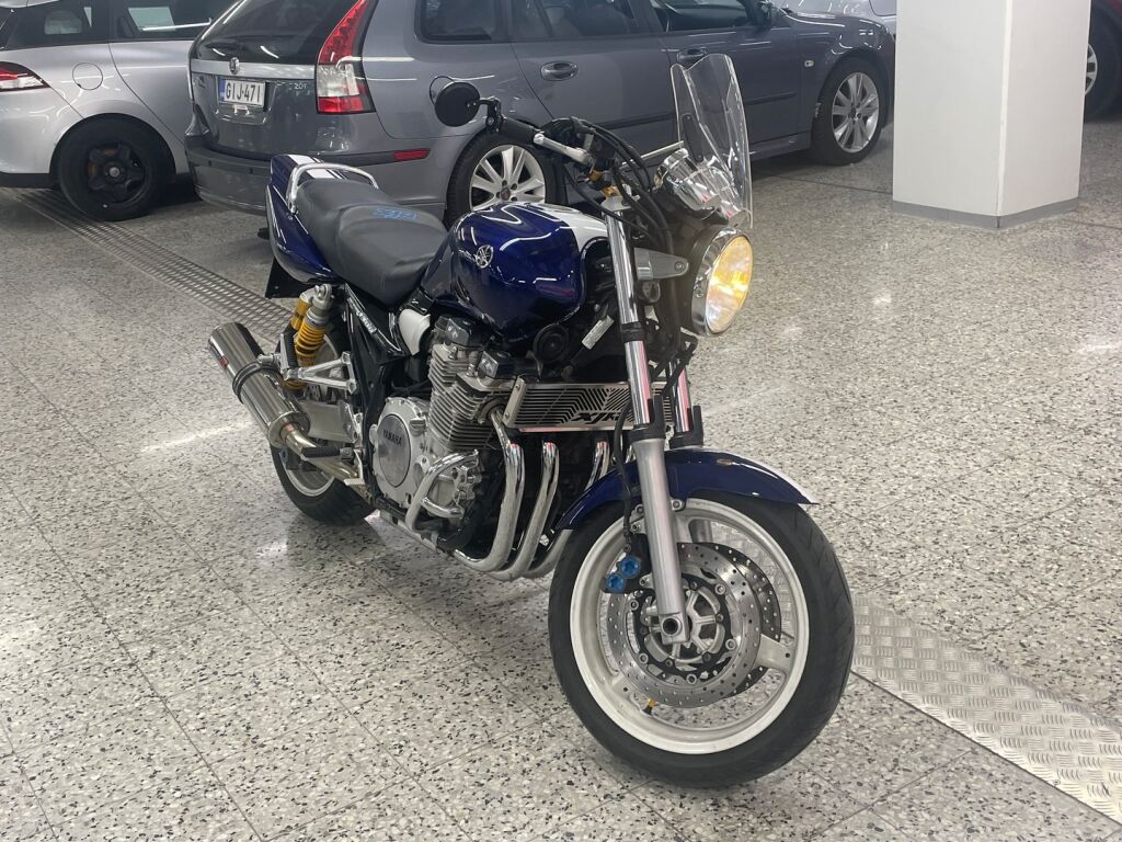 Yamaha XJR 2007 Musta