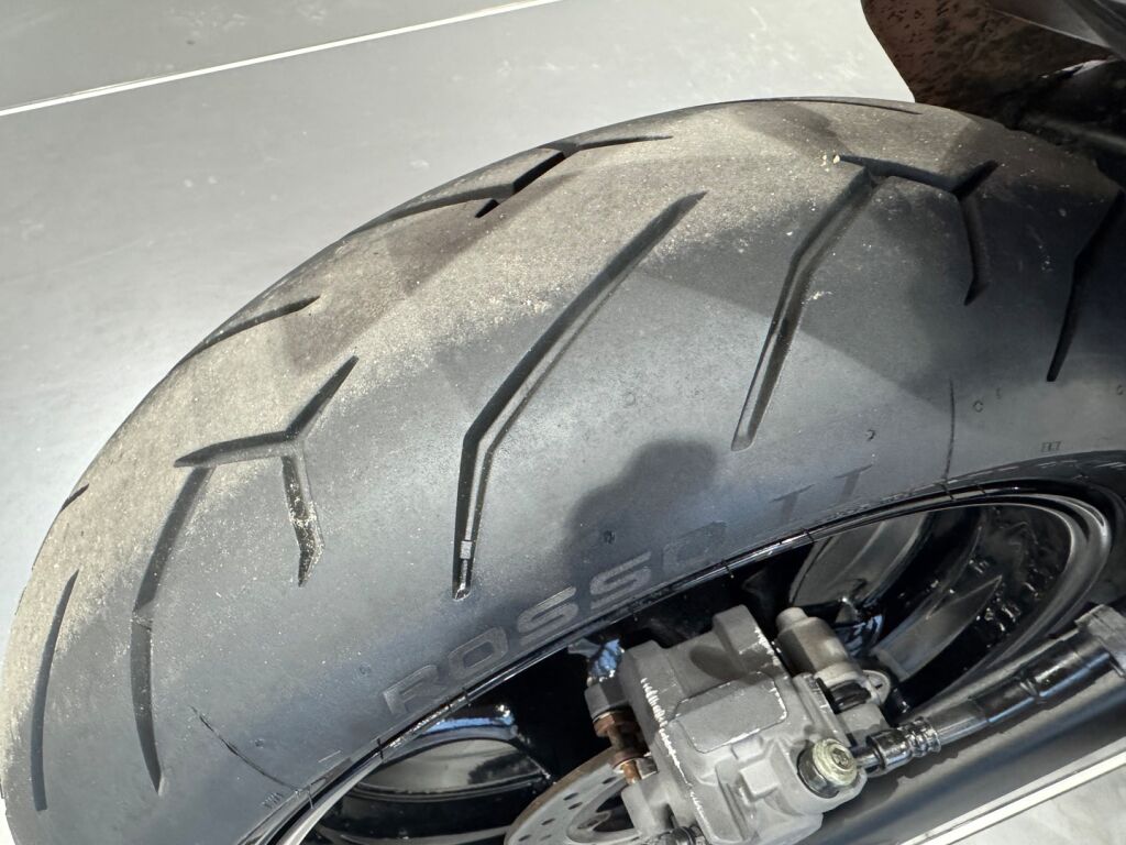 Yamaha YZF-R6 2006 MO V 33