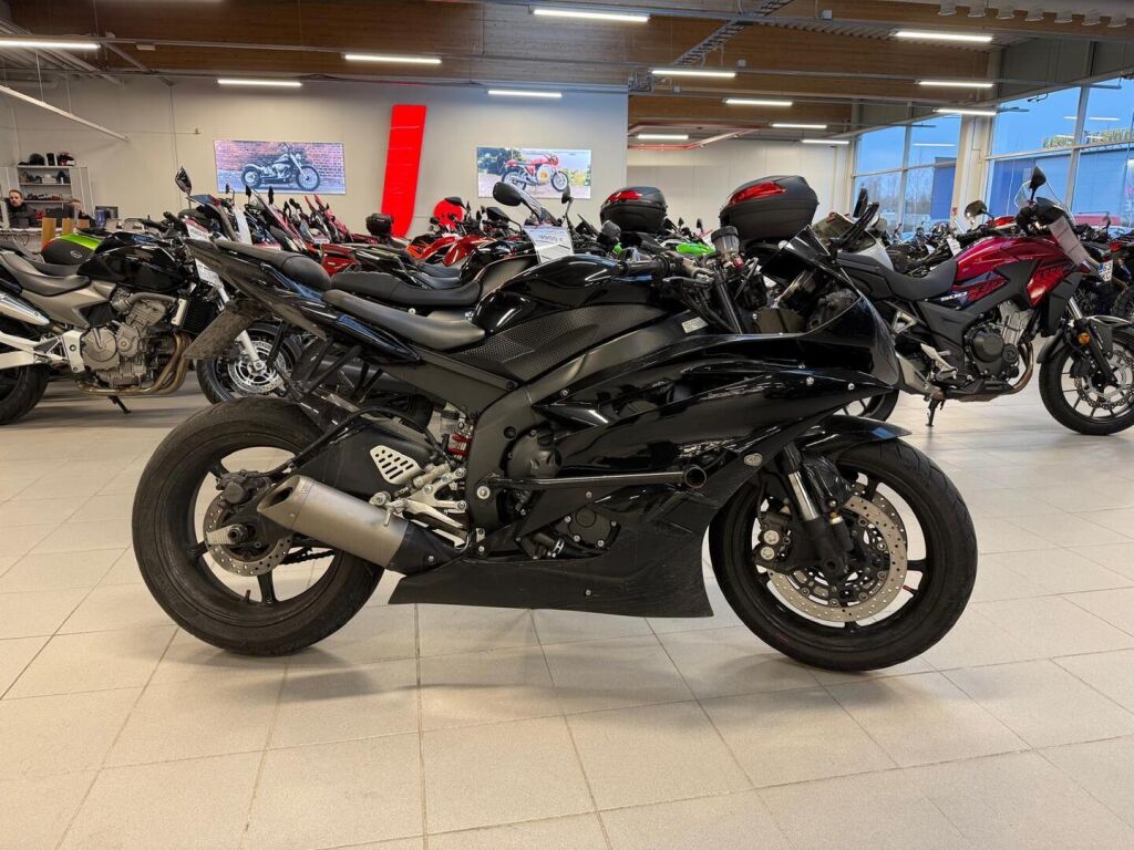 Yamaha YZF-R6 2006 MO V 33