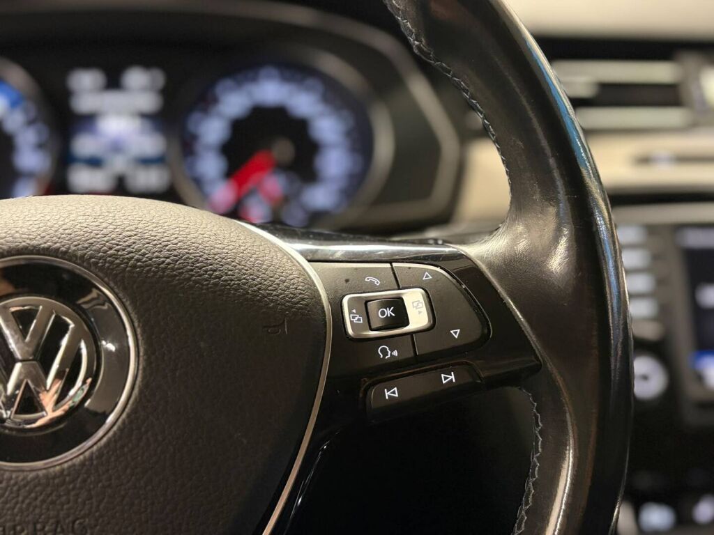 Volkswagen Passat 2017 Valkoinen