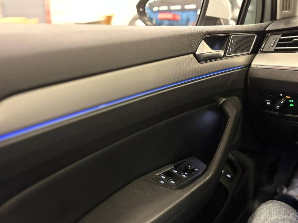 Volkswagen Passat 2017 Valkoinen
