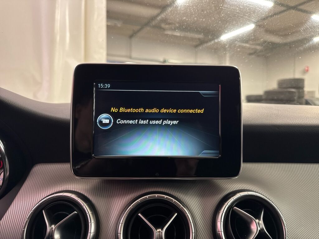 Mercedes-Benz CLA 2016 Valkoinen