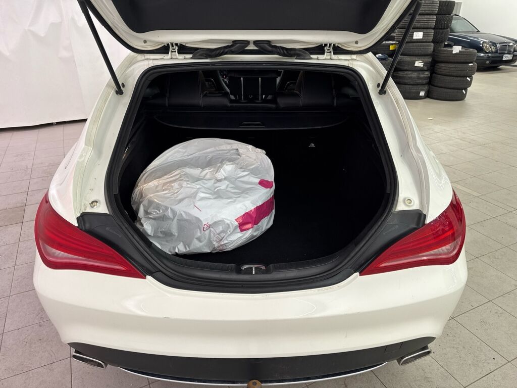 Mercedes-Benz CLA 2016 Valkoinen