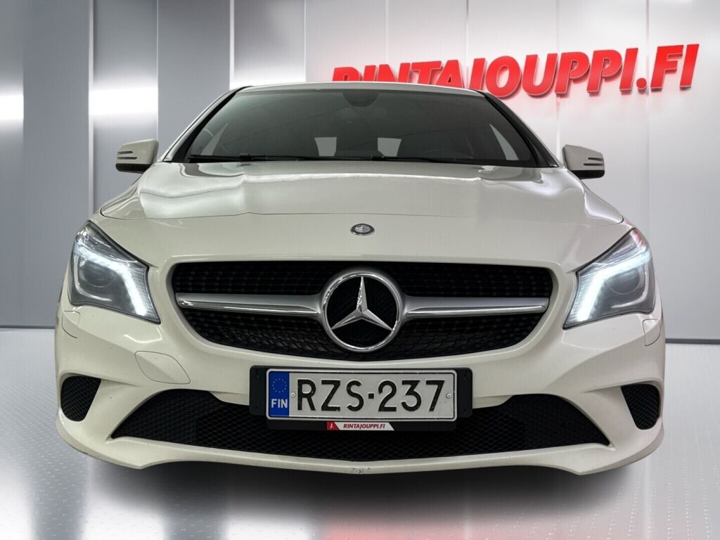 Mercedes-Benz CLA 2016 Valkoinen