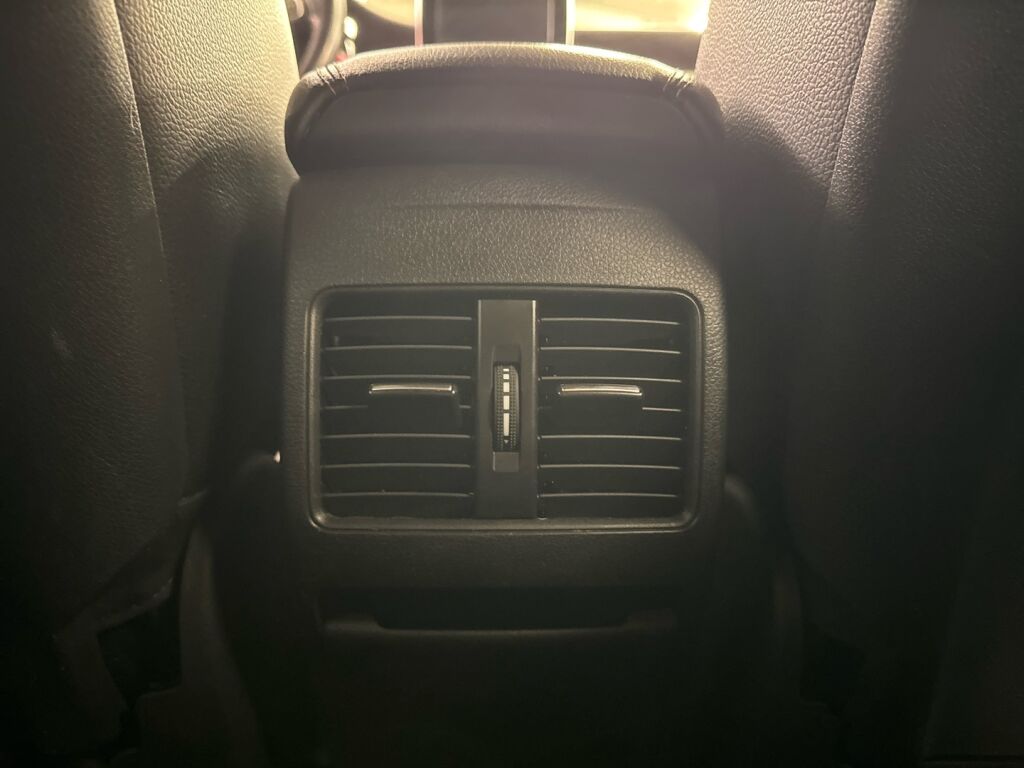 Mercedes-Benz CLA 2016 Valkoinen