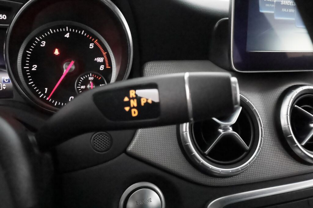 Mercedes-Benz CLA 2016 Musta