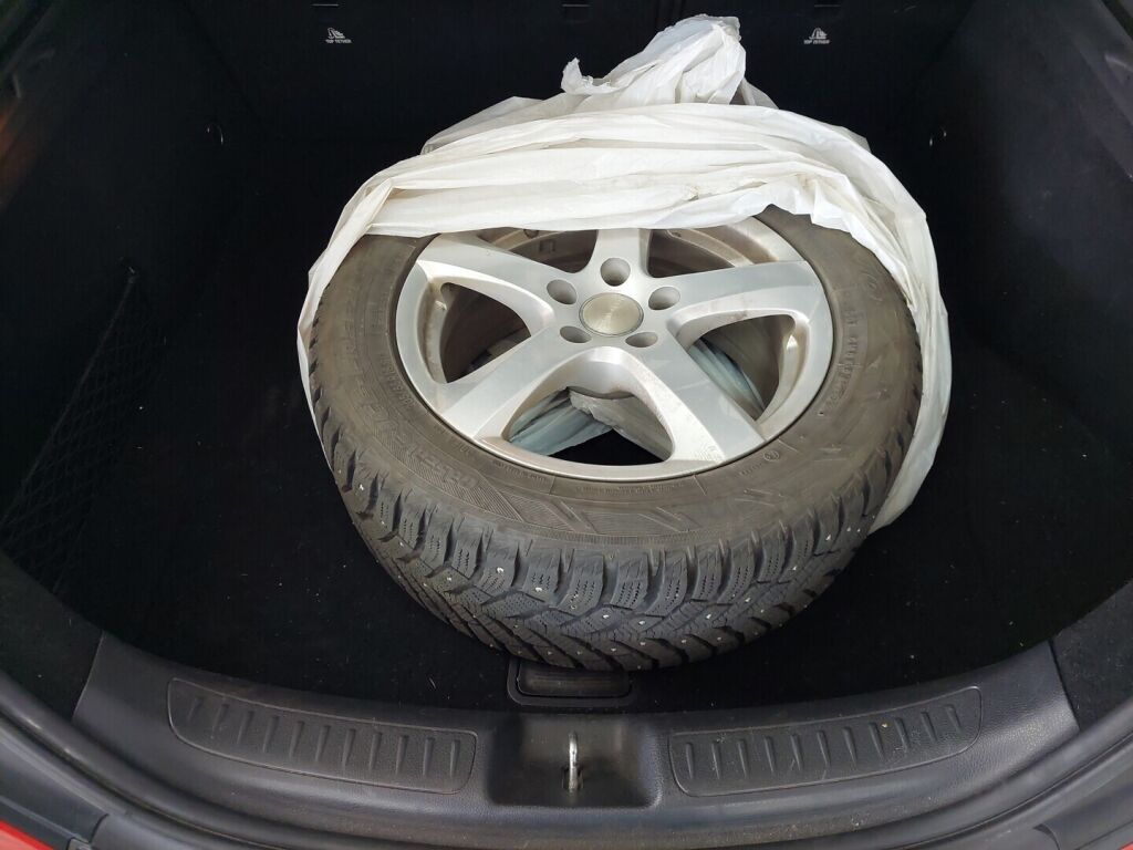 Mercedes-Benz CLA 2016 Musta