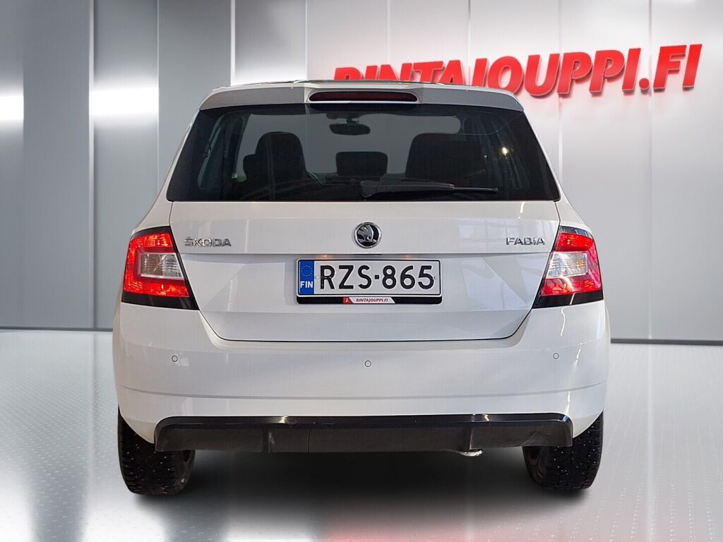 Skoda Fabia 2016 Valkoinen