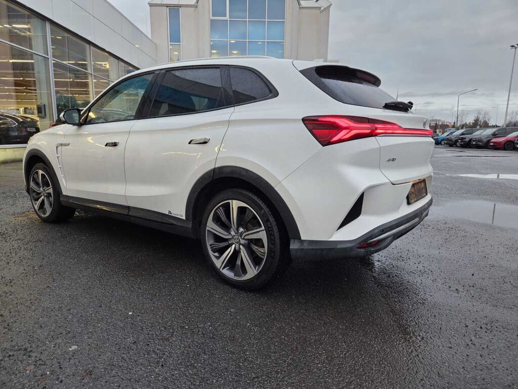 Mg Marvel R 2022 Valkoinen