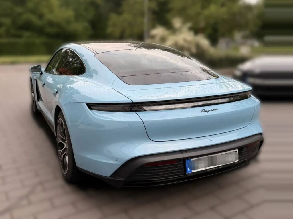 Porsche Taycan 2021 