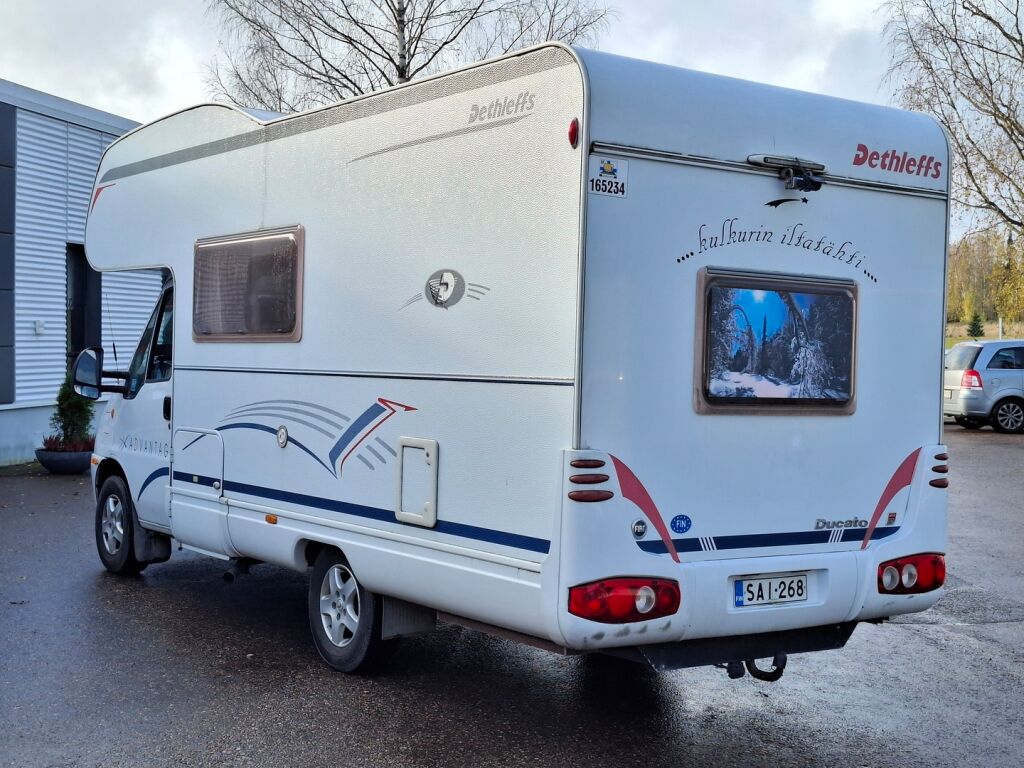 Dethleffs ADVANTAGE A 5881 2005 Valkoinen
