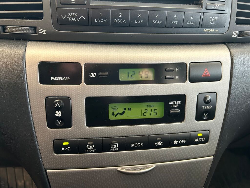 Toyota Corolla 2004 Sininen