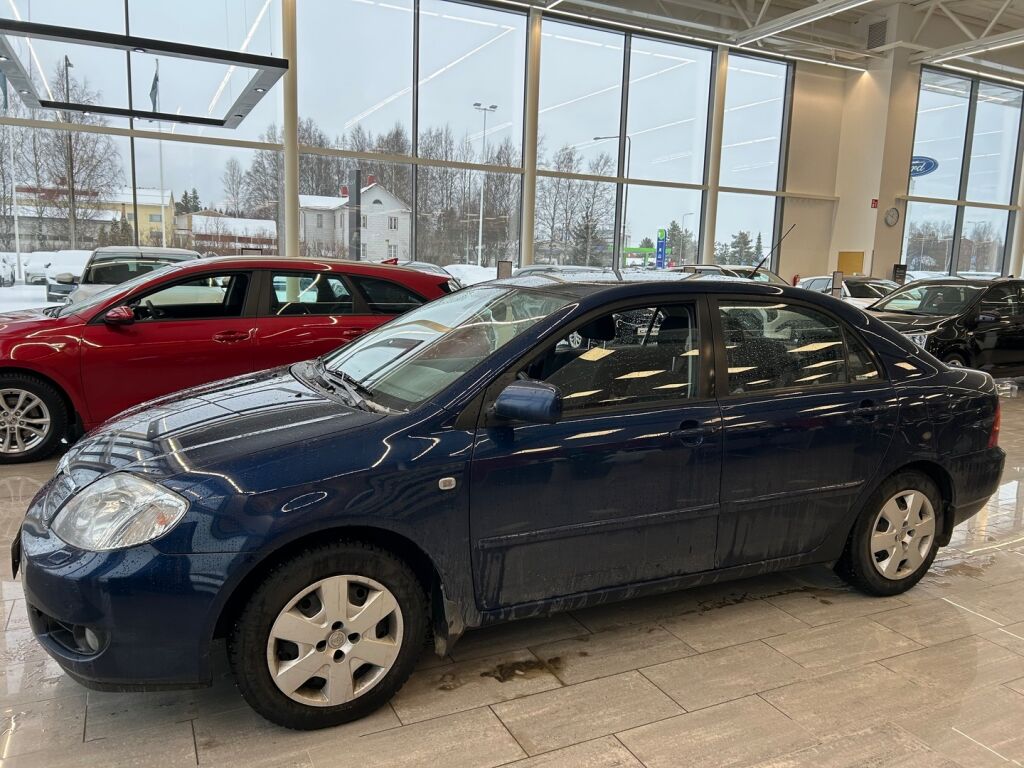 Toyota Corolla 2004 Sininen
