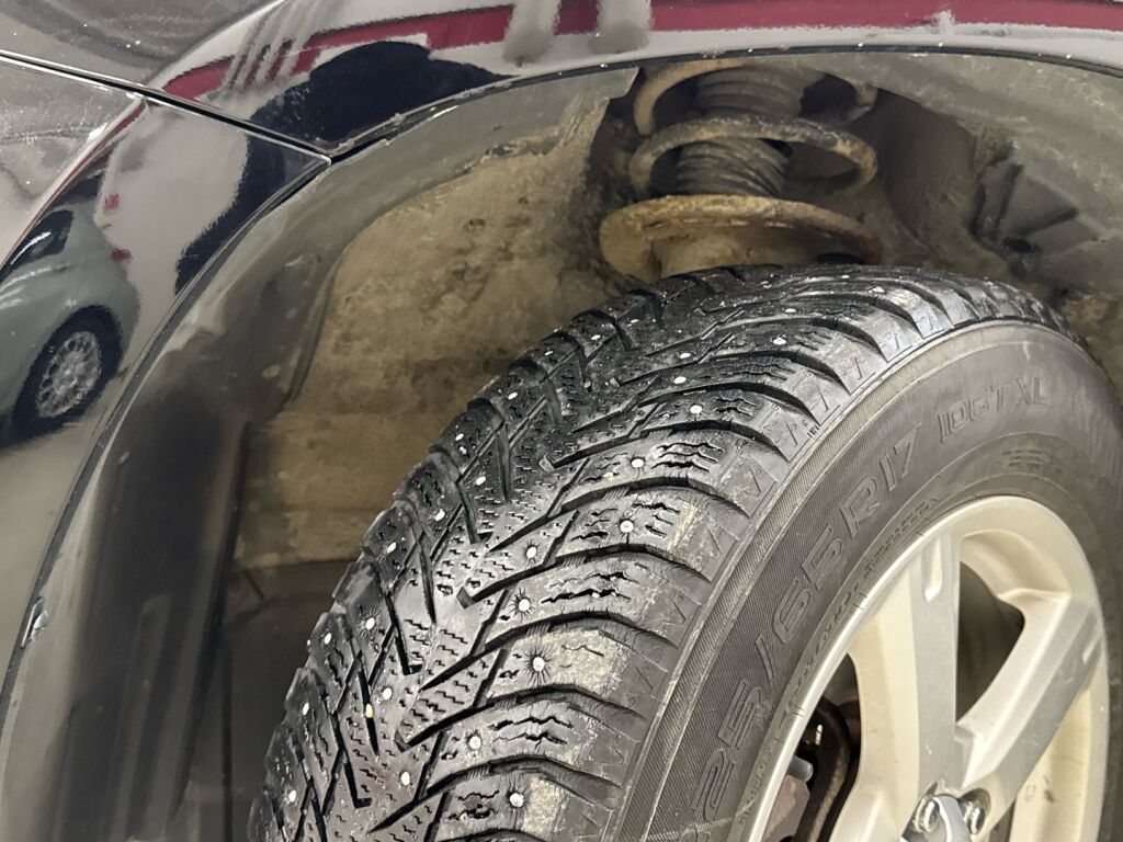 Toyota RAV4 2006 Musta