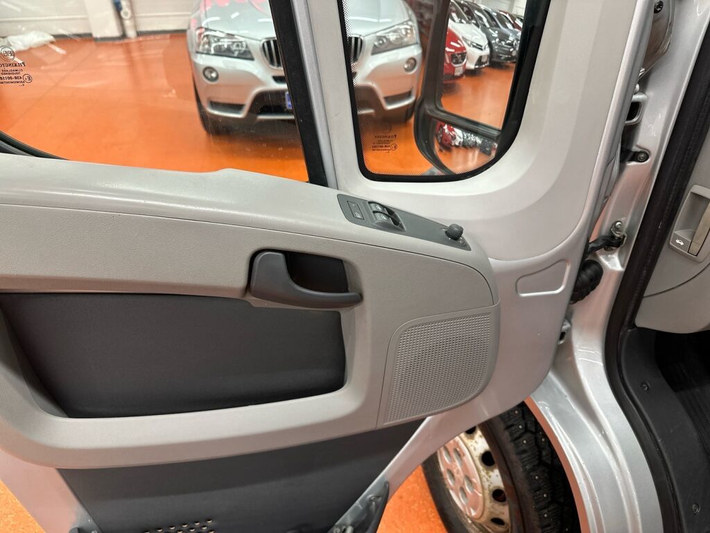 Peugeot Boxer 2007 Harmaa