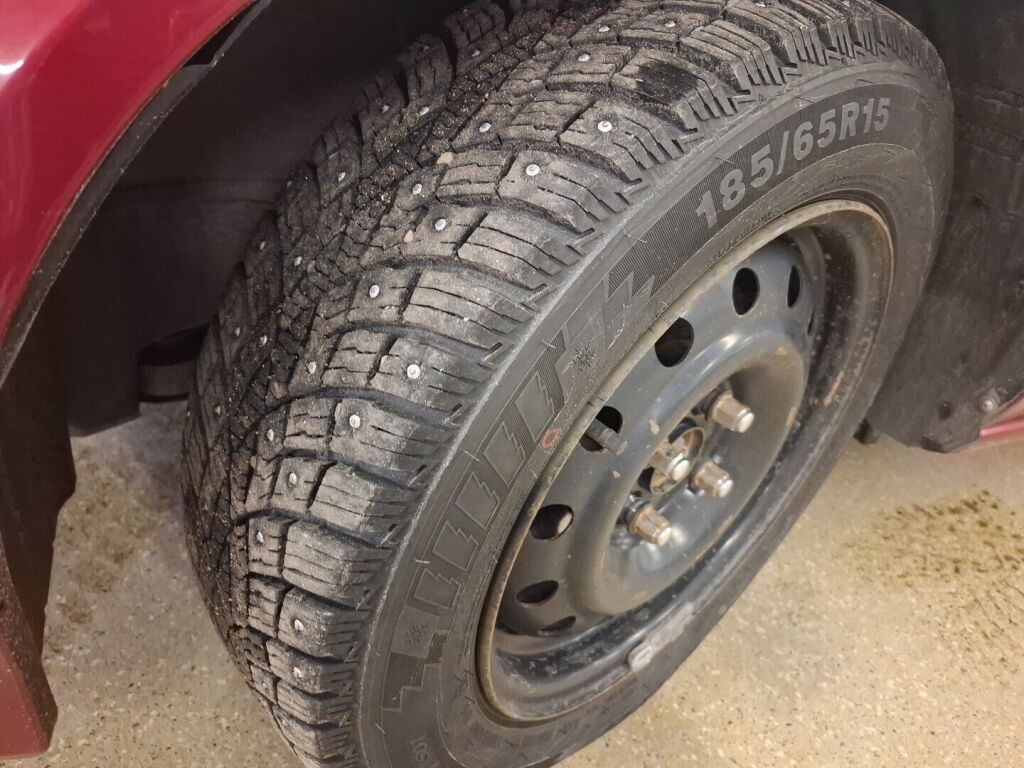 Honda Civic 2005 Punainen