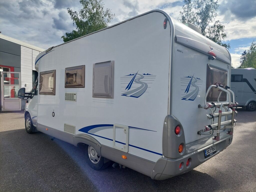 Bürstner Solano T 605 2006 Valkoinen