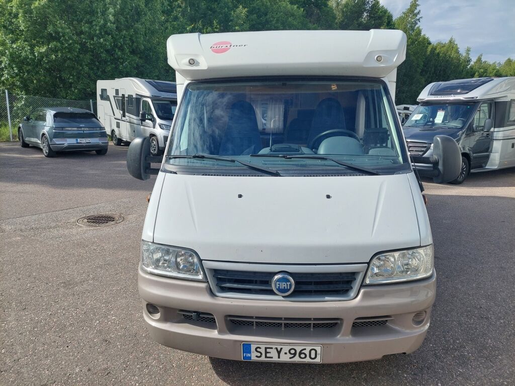 Bürstner Solano T 605 2006 Valkoinen