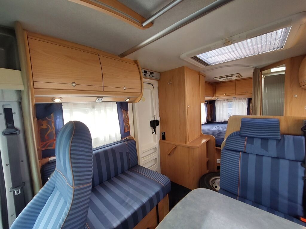 Bürstner Solano T 605 2006 Valkoinen