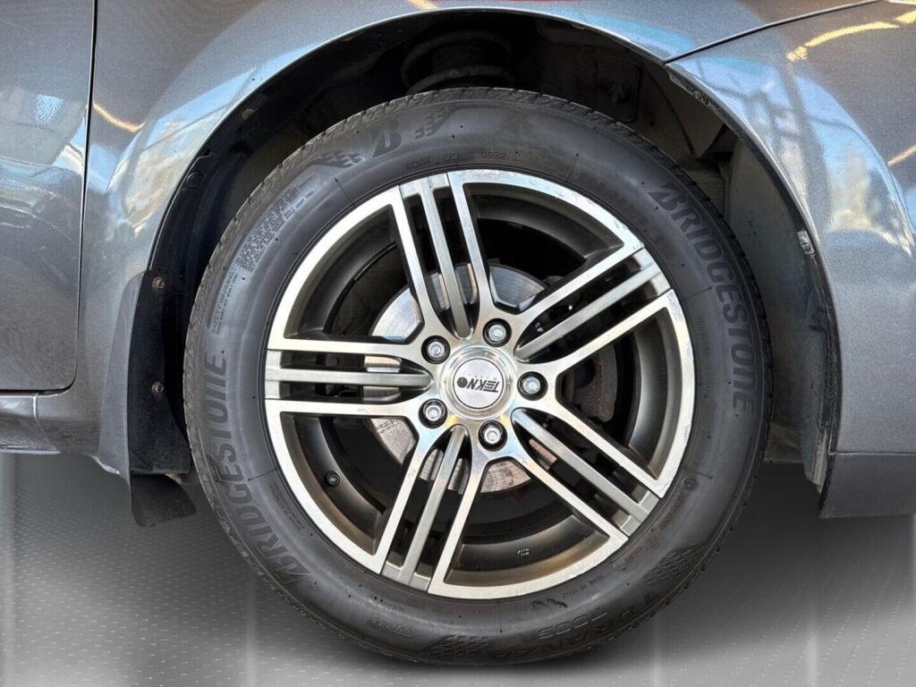 Toyota Auris 2009 Harmaa