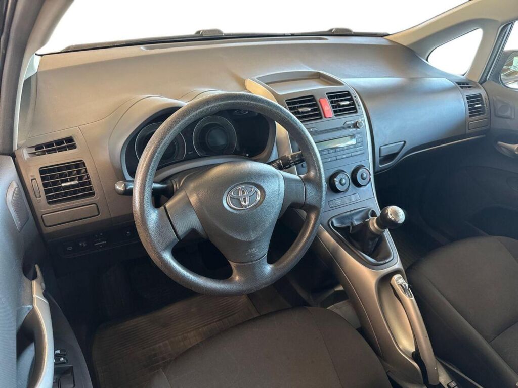 Toyota Auris 2009 Harmaa
