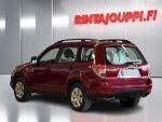 Subaru Forester 2009 Punainen
