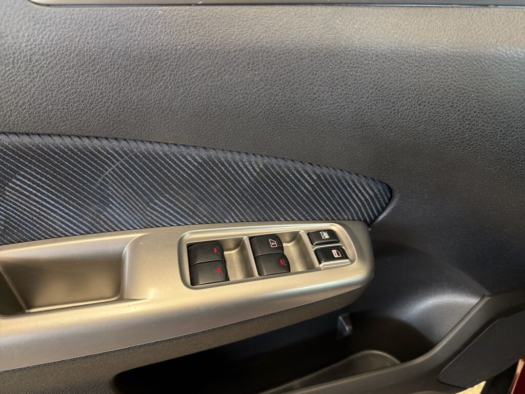 Subaru Forester 2009 Punainen